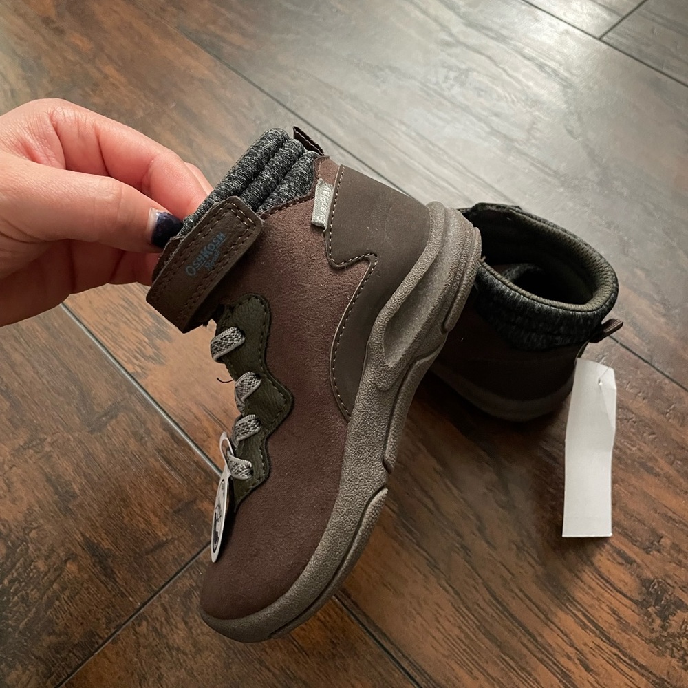 BOYS OSHKOSH BGOSH BOOTS